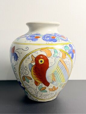 WBI Chinese Hand Painted Floral and Bird Vase Vintage Home Decor